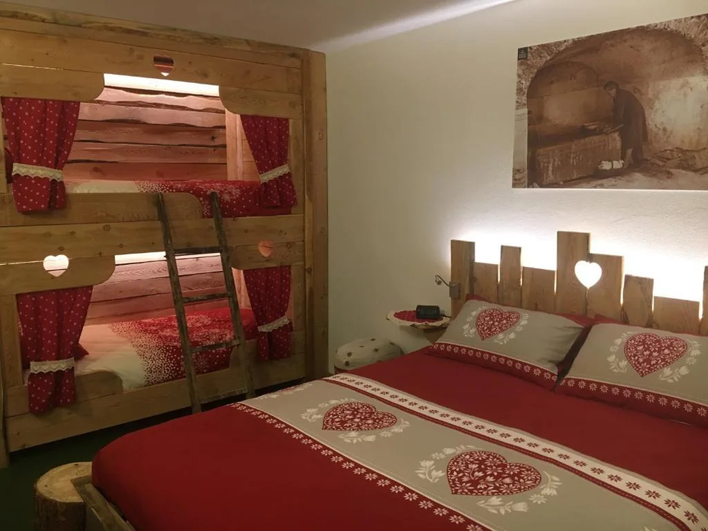 Comfort Quadruple Room — Atmosphere di montagna