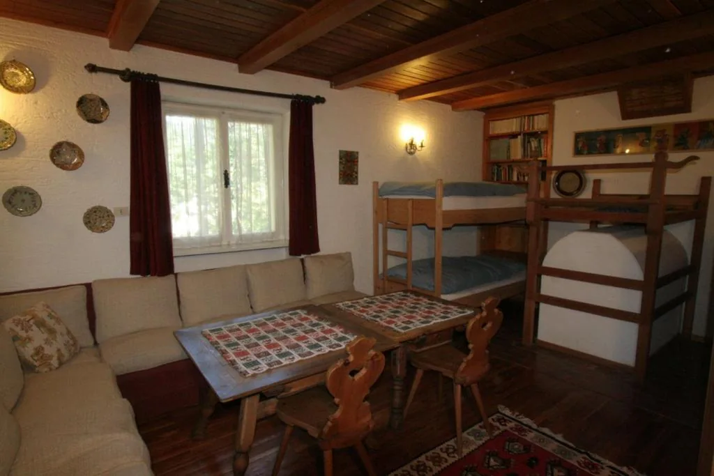Quadruple Room with Private Bathroom — B&B Villa Dolomites Hut