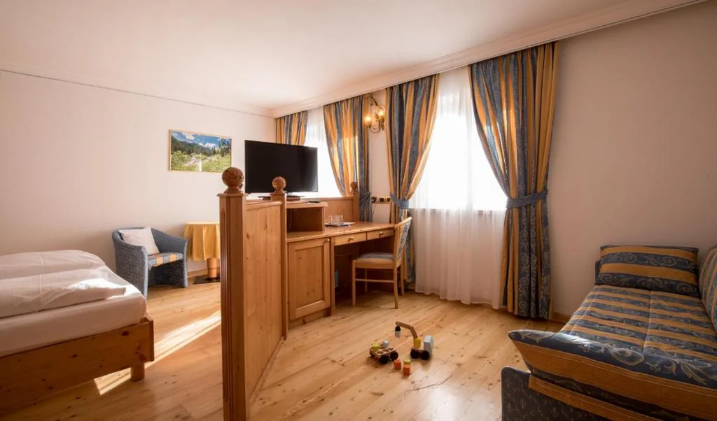Quadruple Room — Hotel Chalet all’Imperatore
