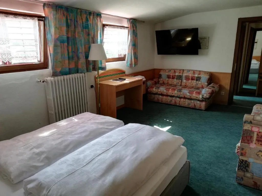 Camera Quadrupla Standard — Hotel Rodes