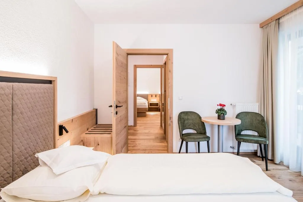 Standard Quadruple Room — Hotel Sterzinger Moos