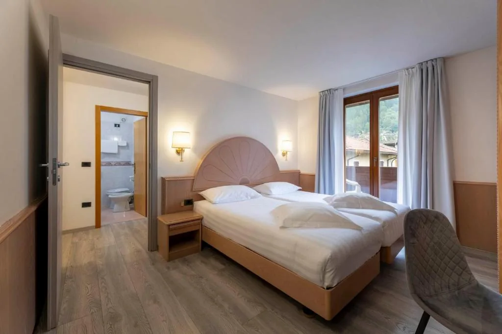 Standard Quadruple Room — Olympic Palace