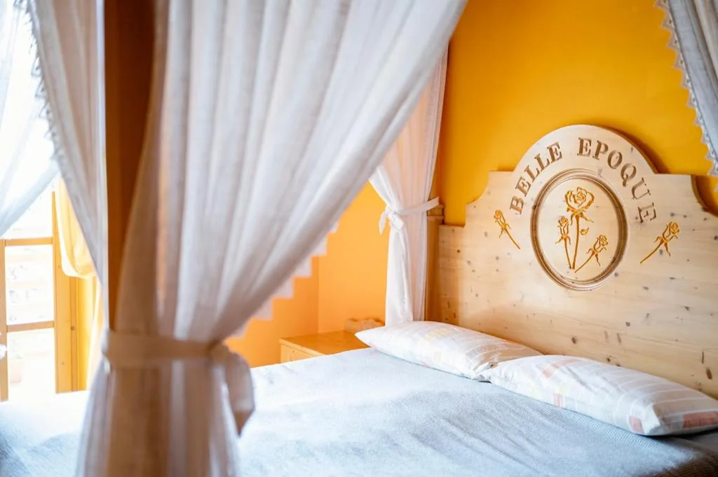 Camera Queen Deluxe — Agritur Maso alle Rose B&B e Restaurant