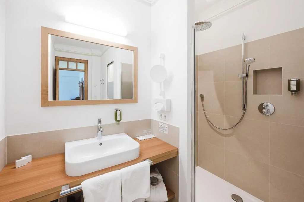 Camera Queen Deluxe — Hotel Monte Sella