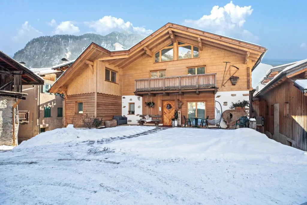 Camera Queen Standard — Chalet Osmar Suite 2