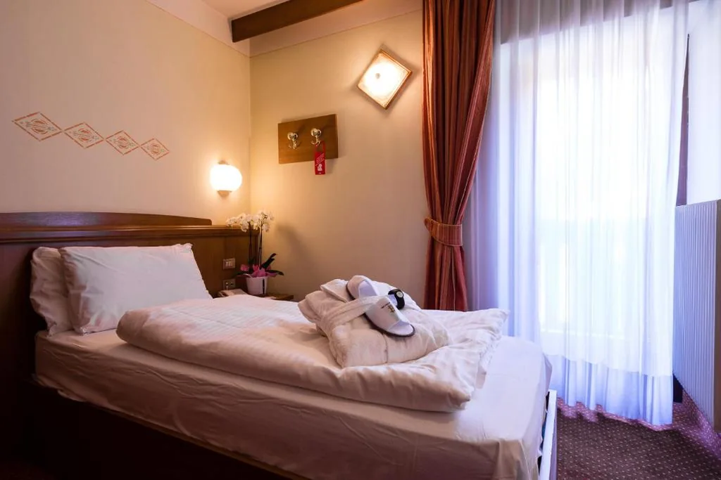 Camera Singola Basic — Hotel Collini