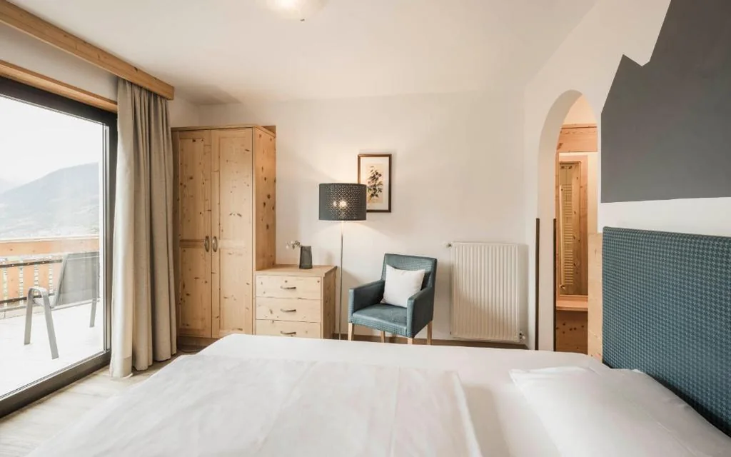 Comfort Single Room with Mountain View — Hotel Karin