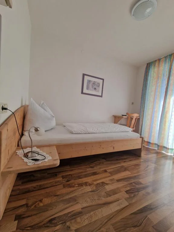 Single Room with Private Bathroom — Haus Beim Seppl