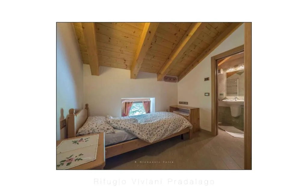 Camera Singola con Bagno Privato — Rifugio Viviani Pradalago