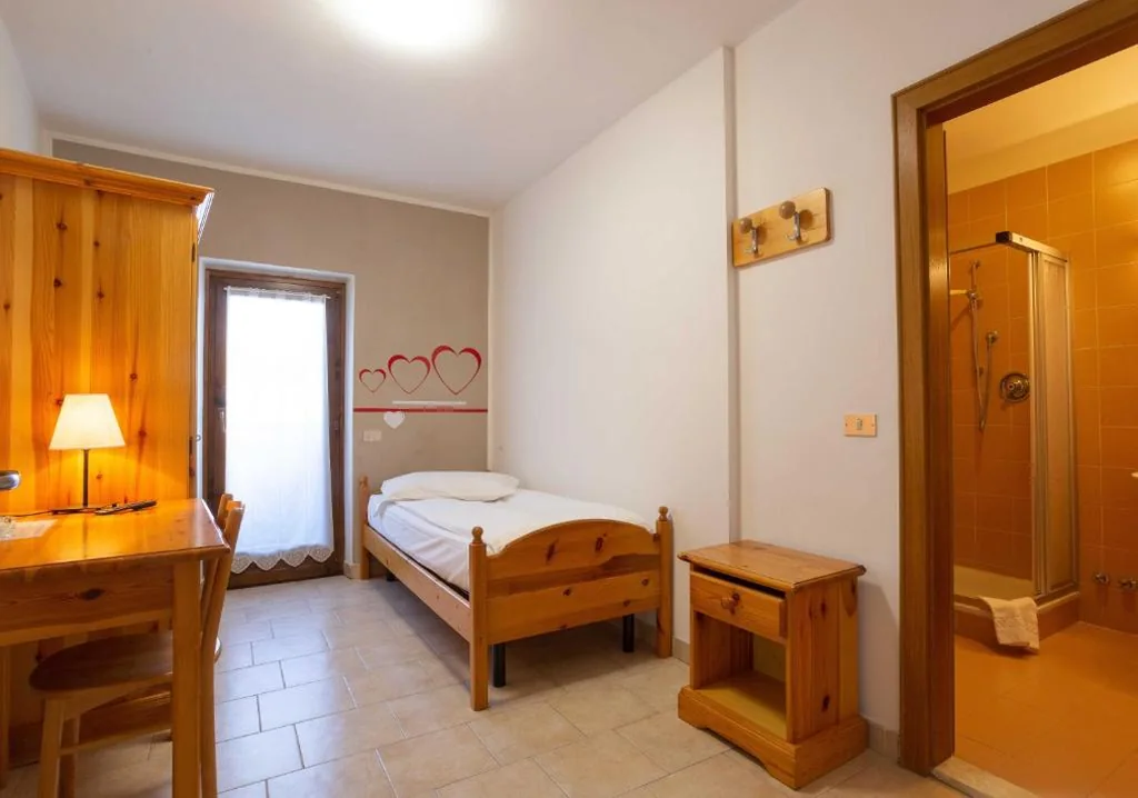 Camera Singola con Bagno — Santa Maria ad Nives