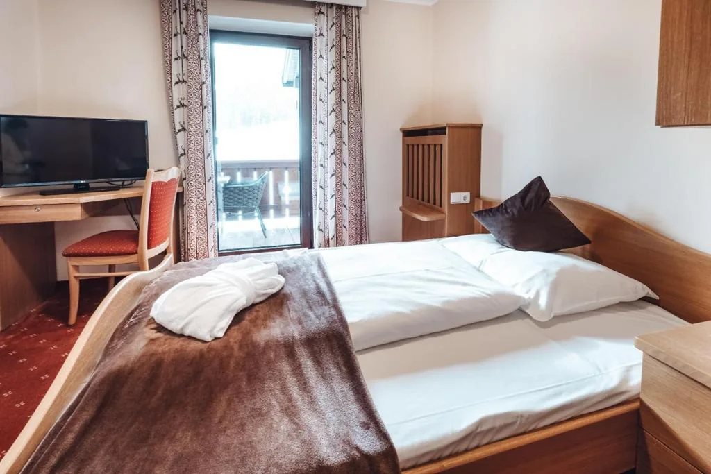 Camera Singola con Balcone — Hotel Plan de Gralba – das Berghotel