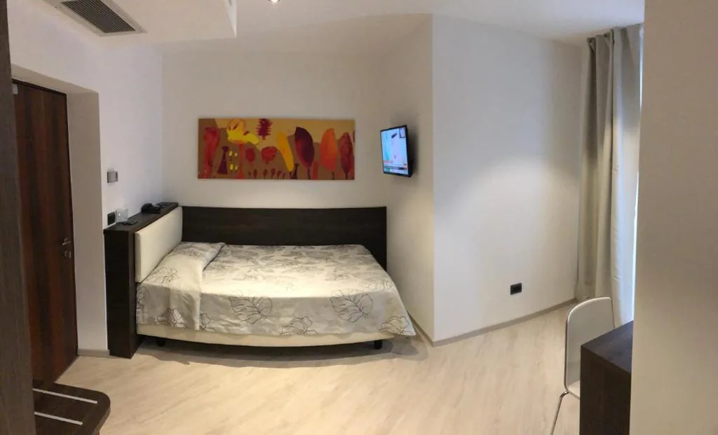 Camera Singola con Balcone — Hotel Villa Rosa