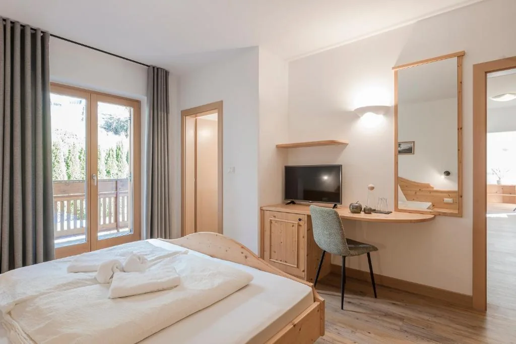 Single Room with Balcony — Pension-Appartement Mitterhofer