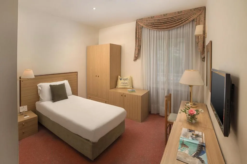 Single Room with Lake View and Spa Access — Bellavista Relax Hotel