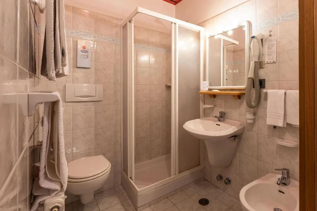 Camera Singola Deluxe — Hotel Ghezzi