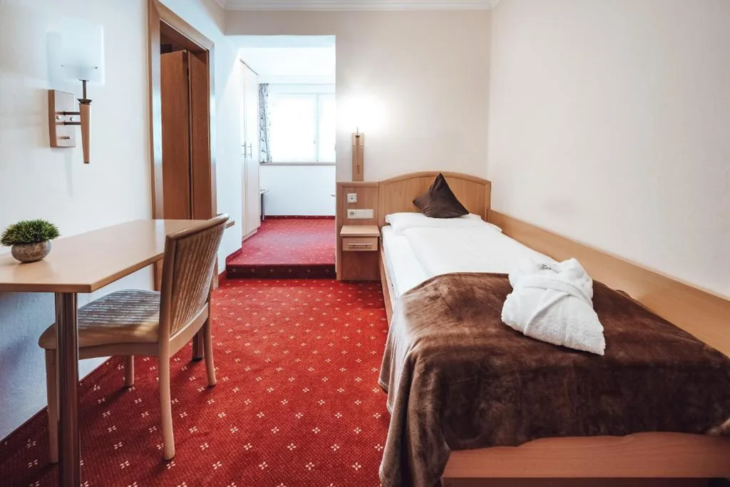 Camera Singola Economy — Hotel Plan de Gralba – das Berghotel