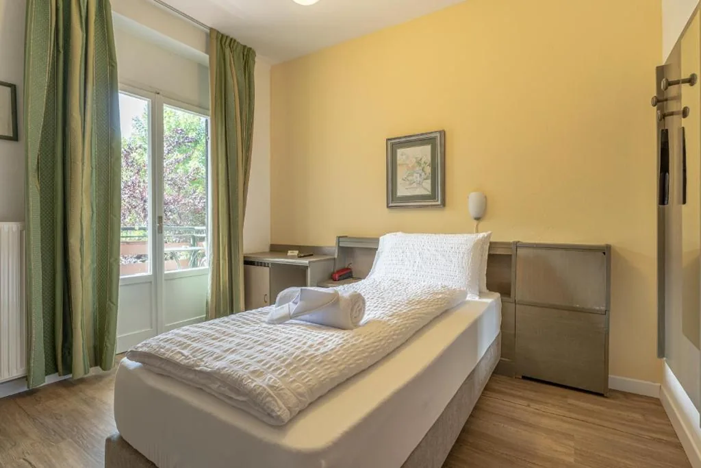 Single Room — Garden Hotel Bellariva