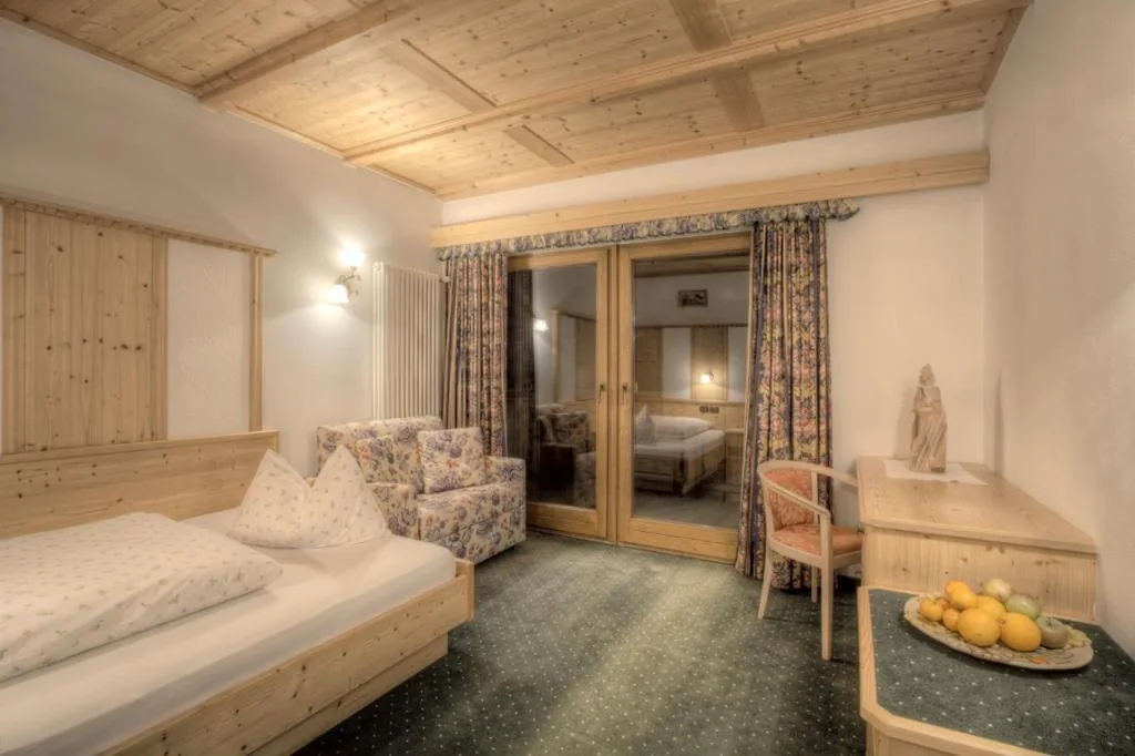 Camera Singola — Hotel Ciasa Ai Pini