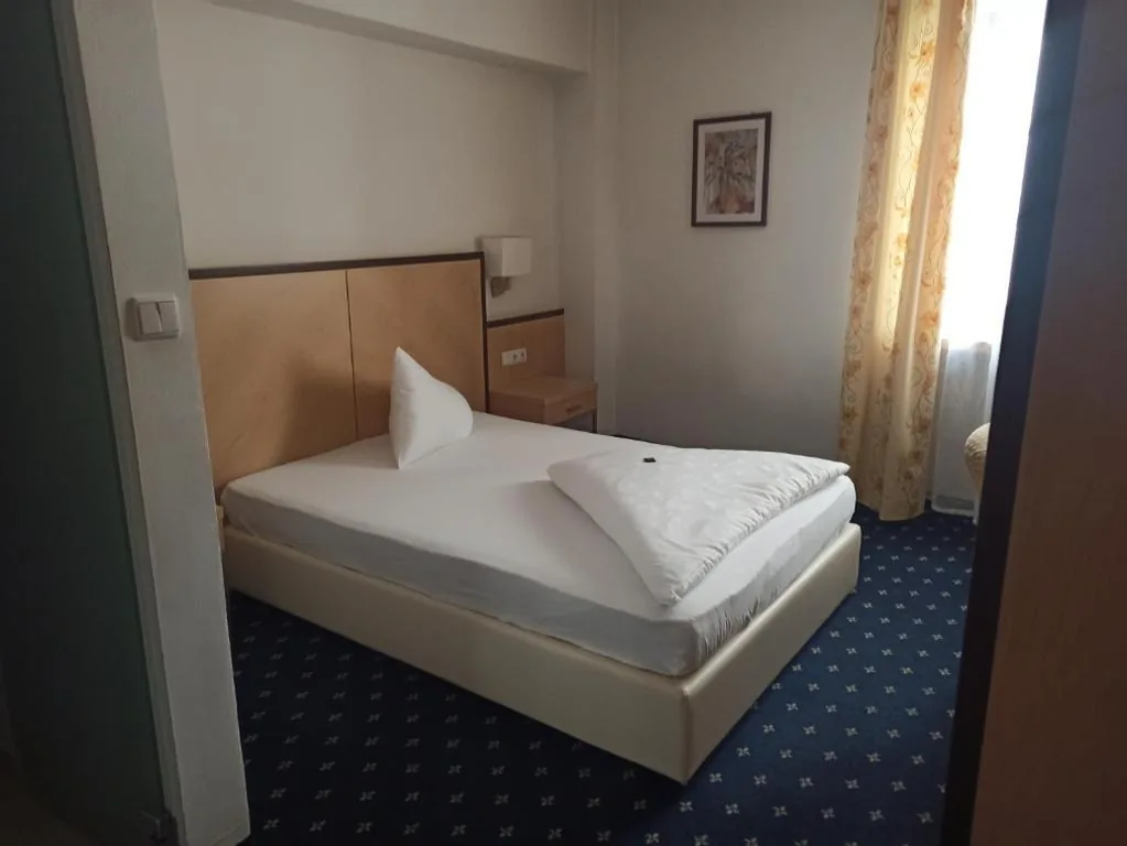 Camera Singola — Hotel Goldener Stern