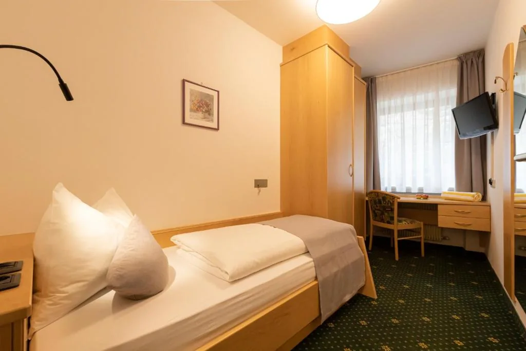 Camera Singola — Hotel Maibad