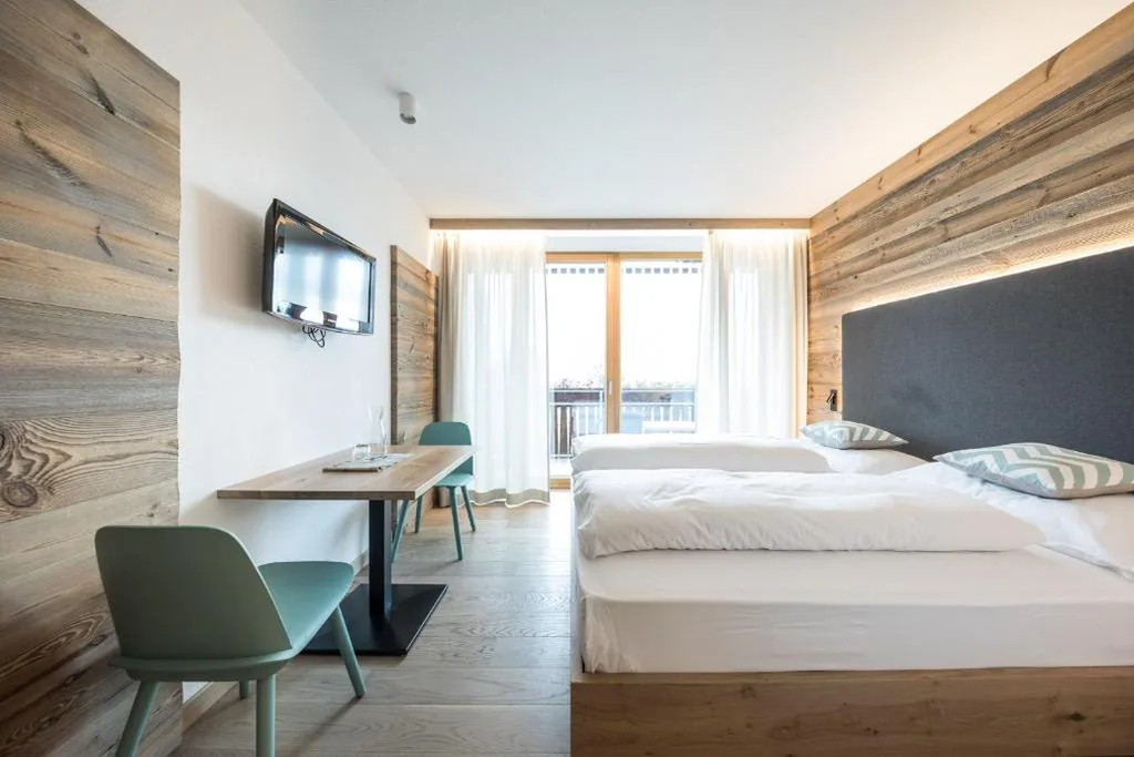 Single Room — Hotel Petrus