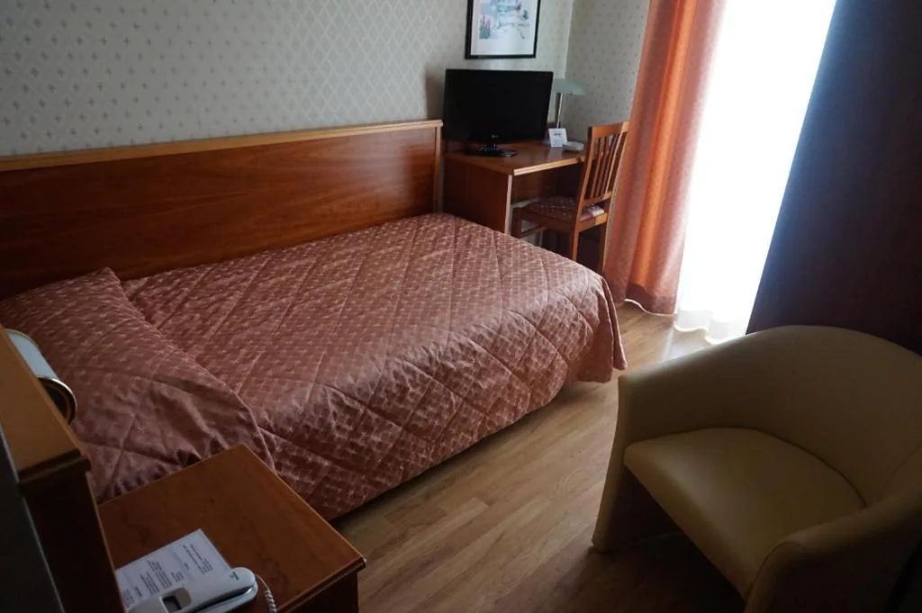 Single Room — Hotel Riviera