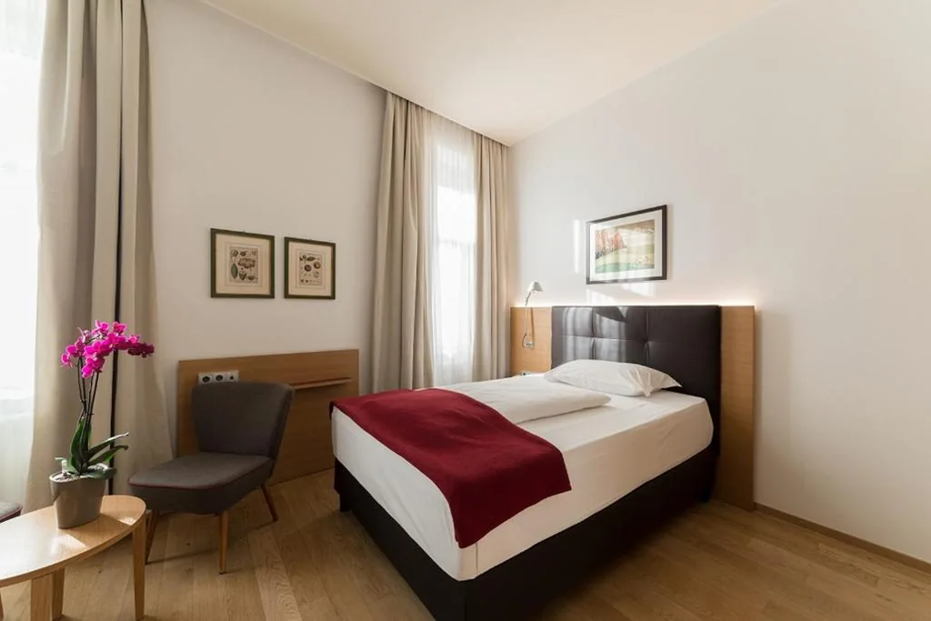 Single Room — Hotel Stiegl Scala