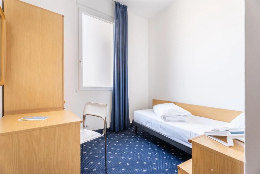 Single Room — Lake Hotel Ifigenia