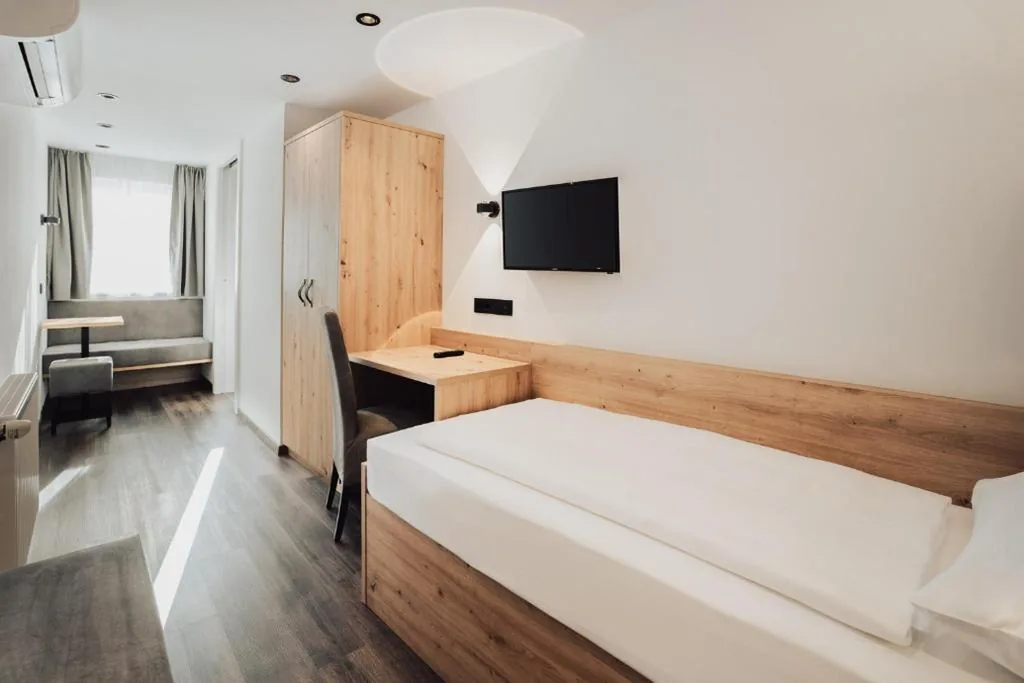 Camera Singola Mansardata — Feichter Hotel & Living