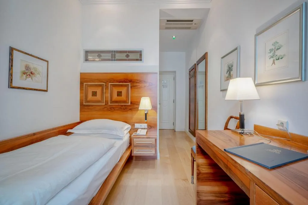 Camera Singola Piccola — Hotel Europa Splendid