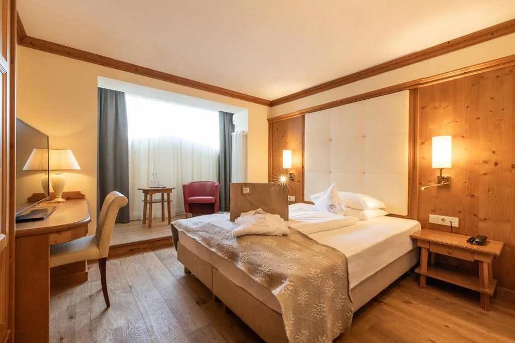Camera Singola senza Balcone — Alpin & Vital Hotel La Perla