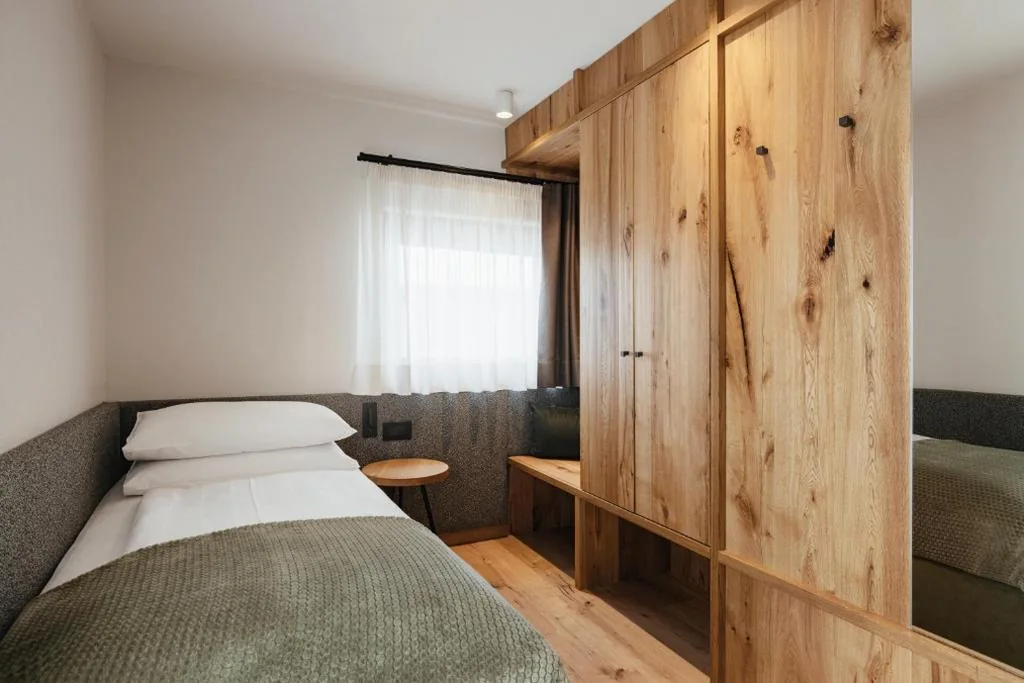 Camera Singola Standard con Vista Montagna — Hotel Pradat