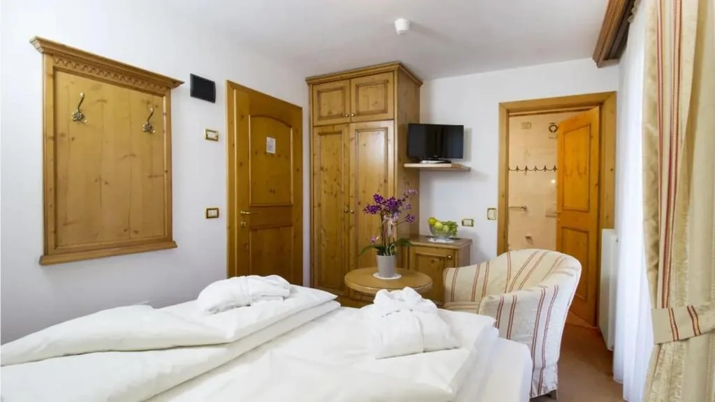 Camera Standard Economy — Hotel Lorenzetti
