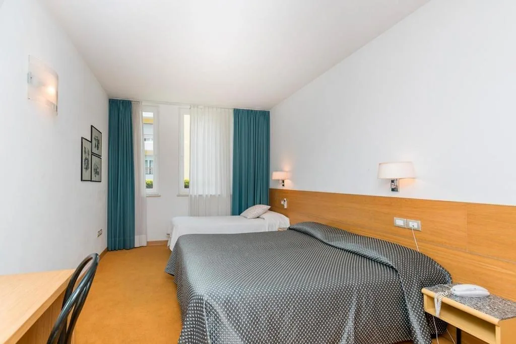 Camera Superior Matrimoniale/Doppia con Letti Singoli — Albergo Al Caminetto