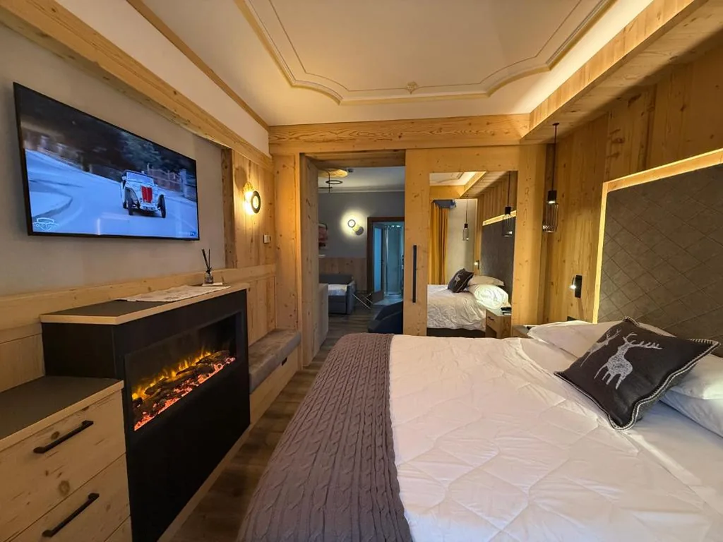 Camera Superior Matrimoniale/Doppia con Letti Singoli — Alexander Hotel Alpine Wellness Dolomites
