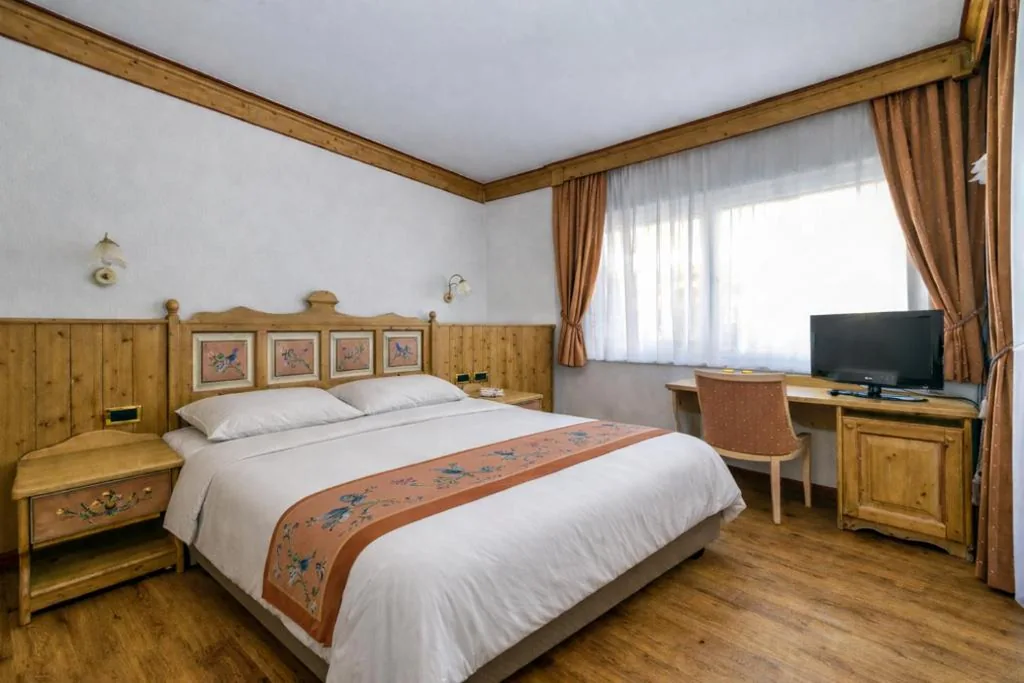 Camera Superior Matrimoniale/Doppia con Letti Singoli con Vista Montagna — Alpenhotel Panorama