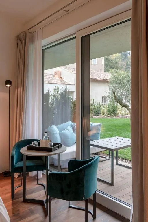 Superior Double/Twin Room with Garden View — Castel Hörtenberg