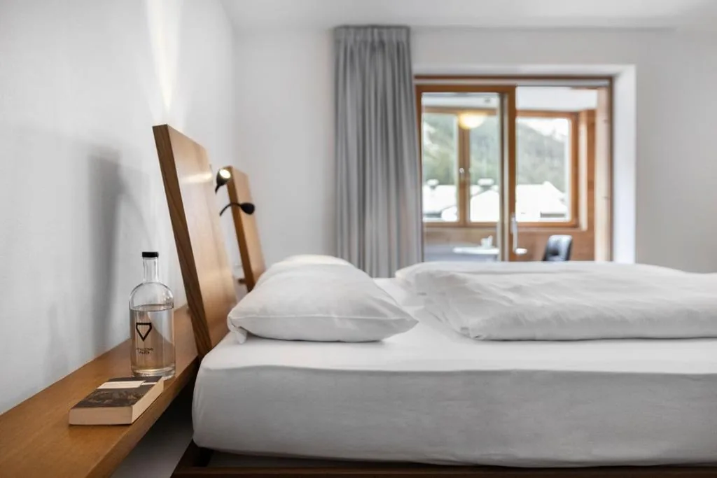Camera Superior Matrimoniale/Doppia con Letti Singoli con Vista Montagna — Ciasa de Munt Lifestyle Living