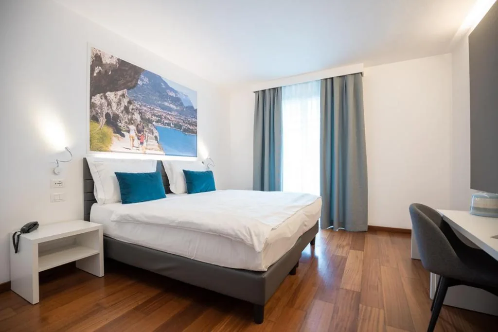 Camera Superior Matrimoniale/Doppia con Letti Singoli — Garda Hotel Forte Charme