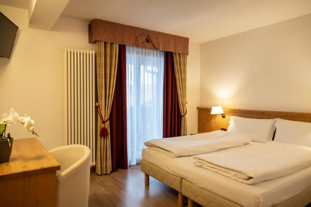 Camera Superior Matrimoniale/Doppia con Letti Singoli — Golf Hotel
