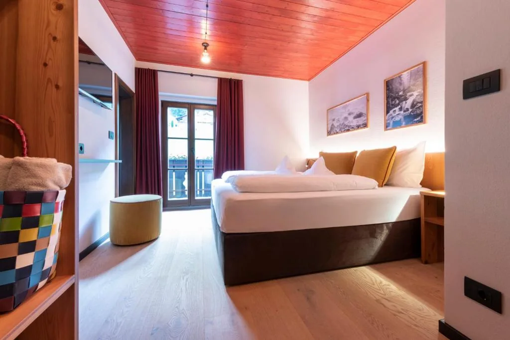 Camera Superior Matrimoniale/Doppia con Letti Singoli — Hotel Platz