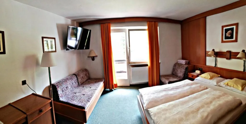 Camera Superior Matrimoniale/Doppia con Letti Singoli — Hotel Rodes
