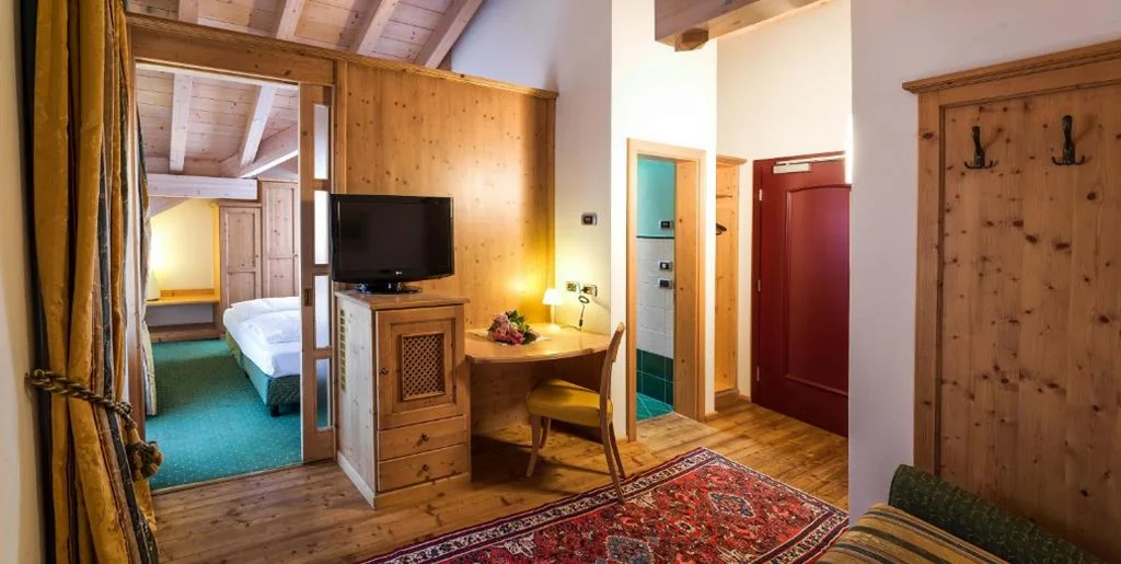 Camera Superior Matrimoniale/Doppia con Letti Singoli — Leading Relax Hotel Maria