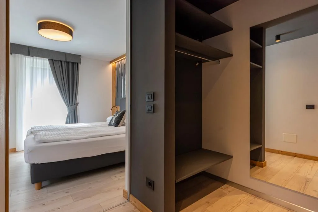 Superior Double/Twin Room with Mountain View - Annex — Monza Dolomites Hotel