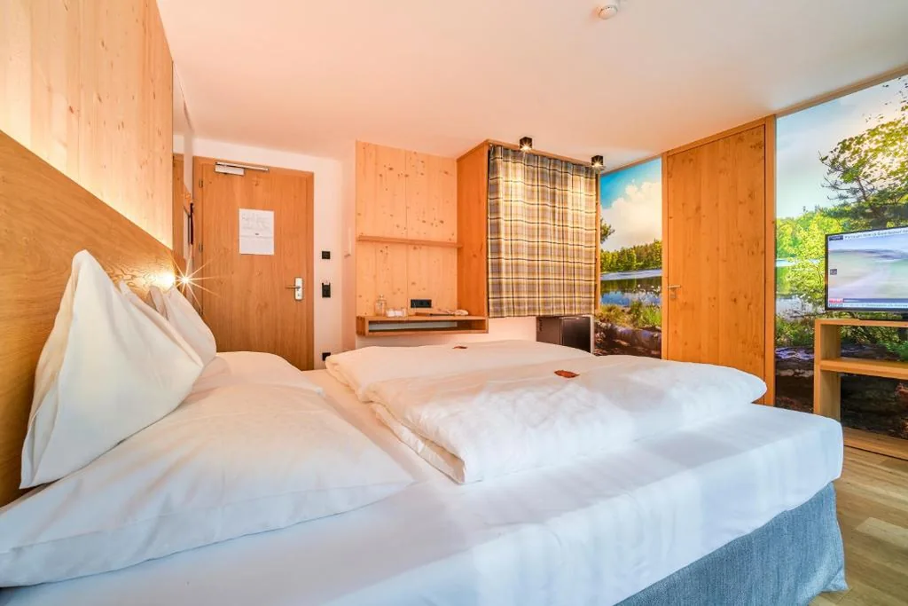 Camera Superior Matrimoniale/Doppia con Letti Singoli — Mountain Design Hotel Eden Selva
