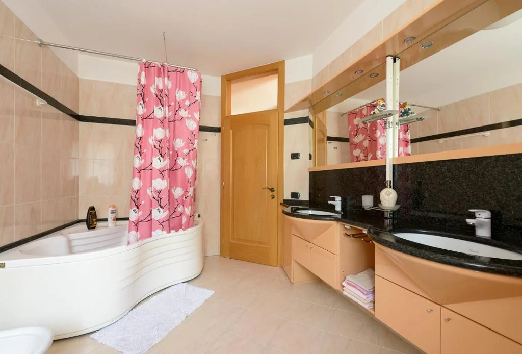 Triple Room — B&B agli Ulivi