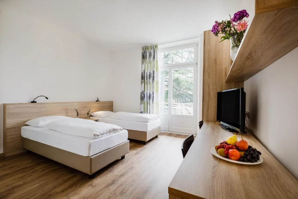 Camera Tripla Basic — Hotel Kolping