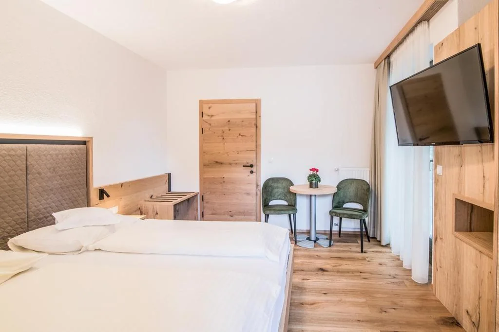 Basic Triple Room — Hotel Sterzinger Moos