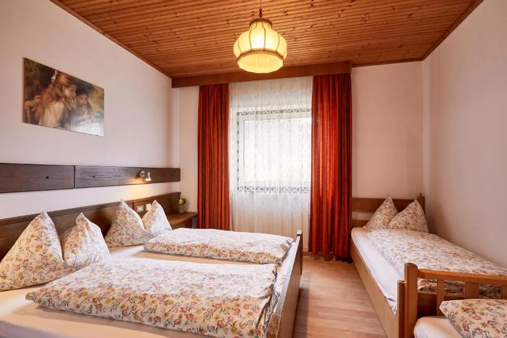 Budget Triple Room — Ferienpension Zummüllerhof