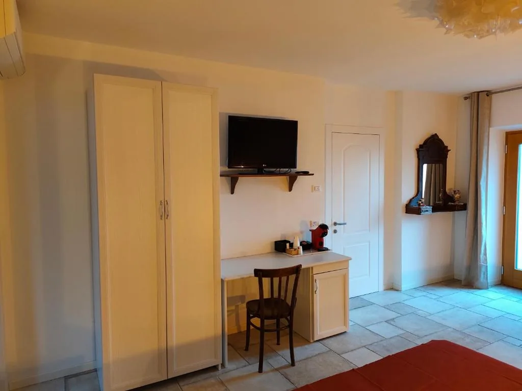 Camera Tripla — Casa alla cascata